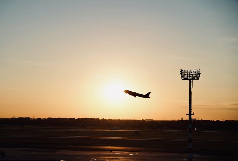 avion-despegando