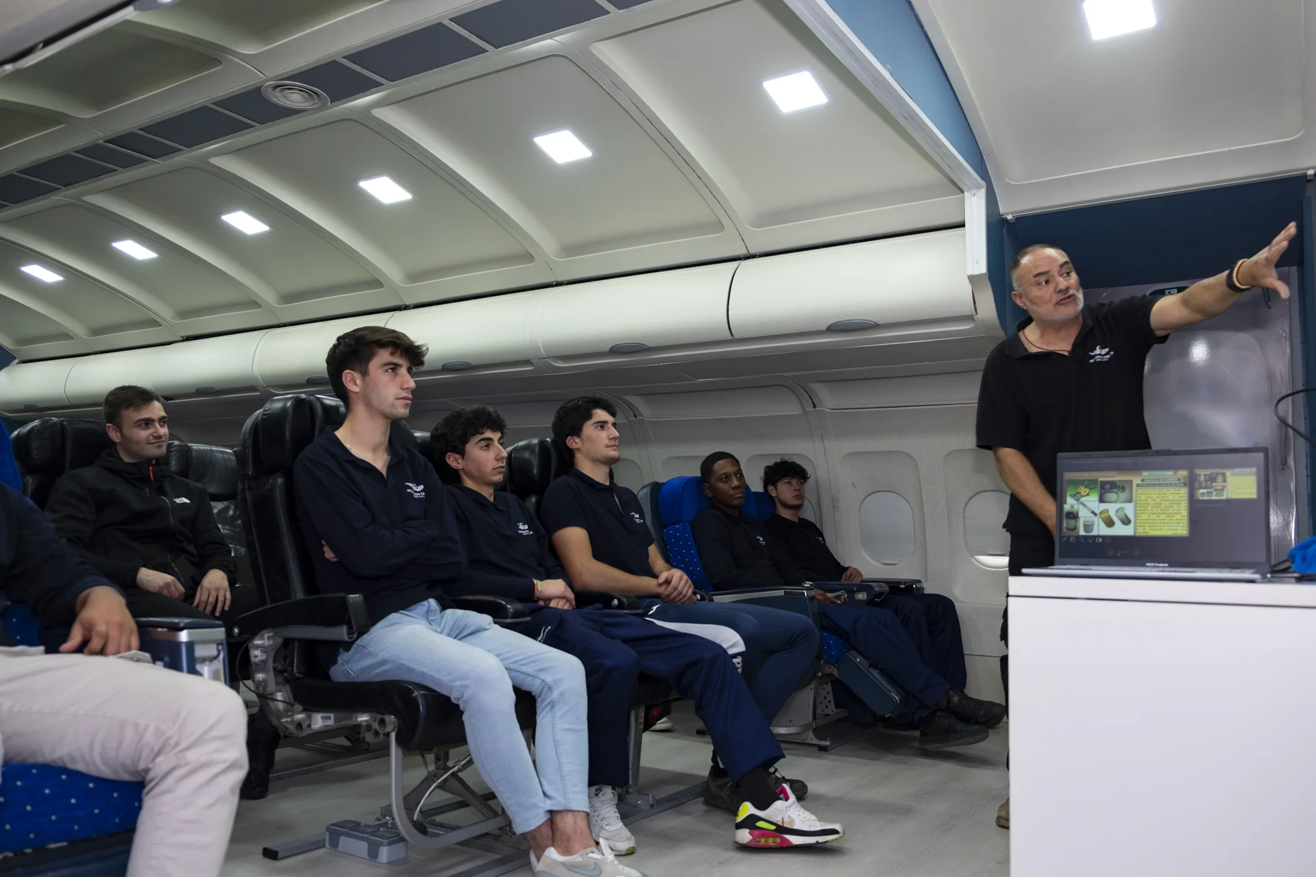 aviation group practicas URJC